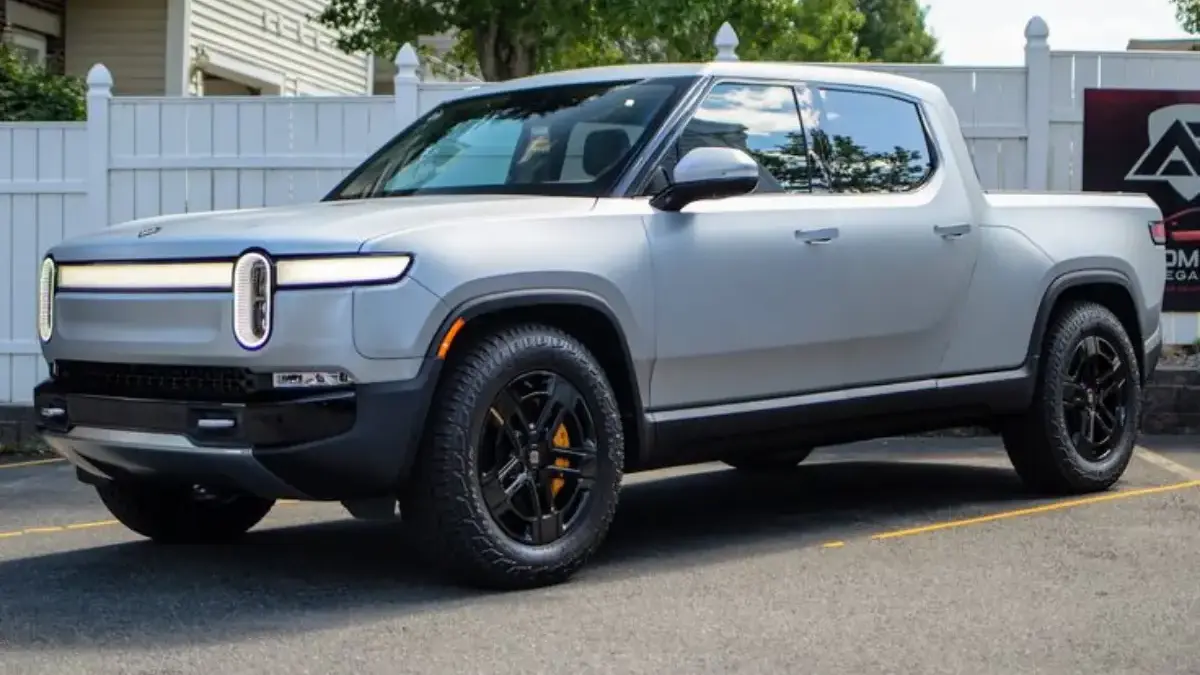 Performa Rivian R1T
