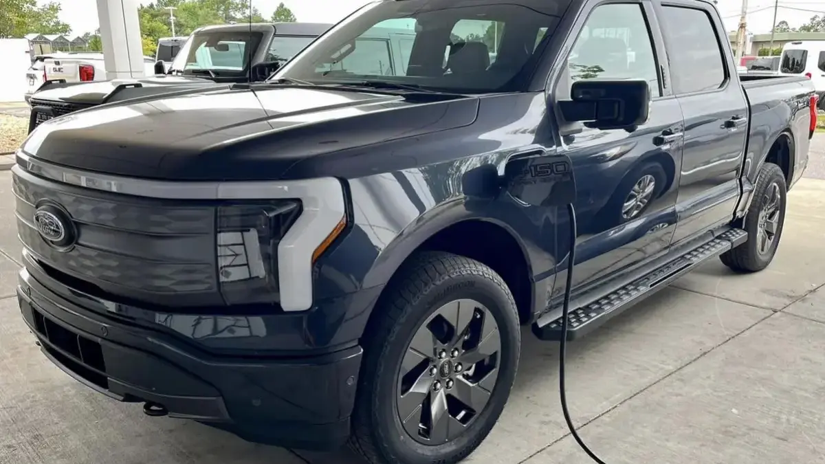 Ford F-150 Lightning Membawa Teknologi Masa Depan