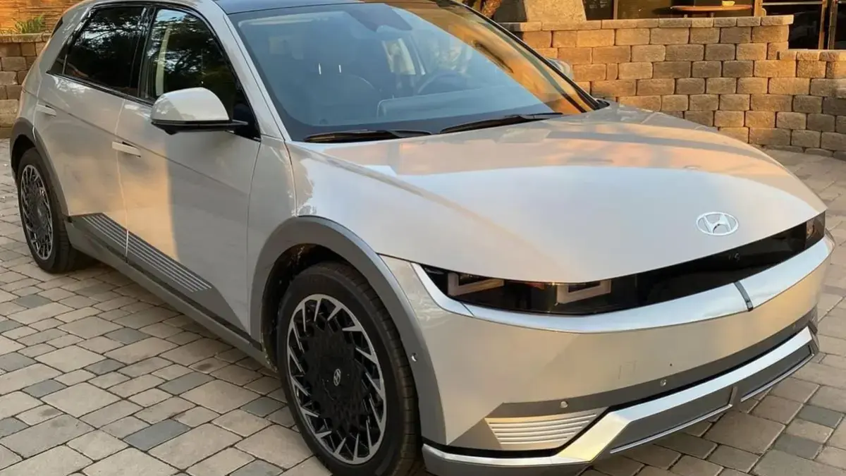 Desain Retro Futuristik Hyundai Ioniq 5