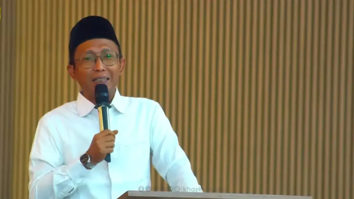 Pesantren KHAS Kempek Gelar Seminar Nasional, Gus Ashif Tegaskan Santri Benteng NKRI