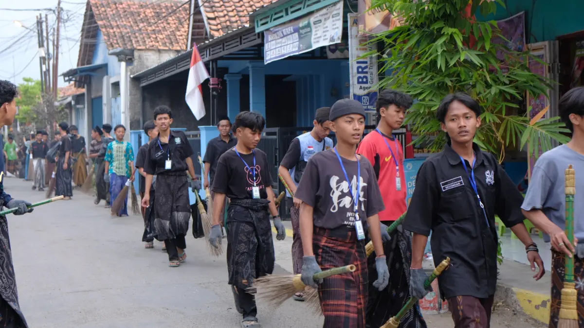 Haul Ponpes KHAS Kempek Usung Semangat Ramah Lingkungan