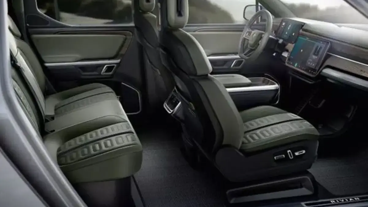 Interior Rivian R1T