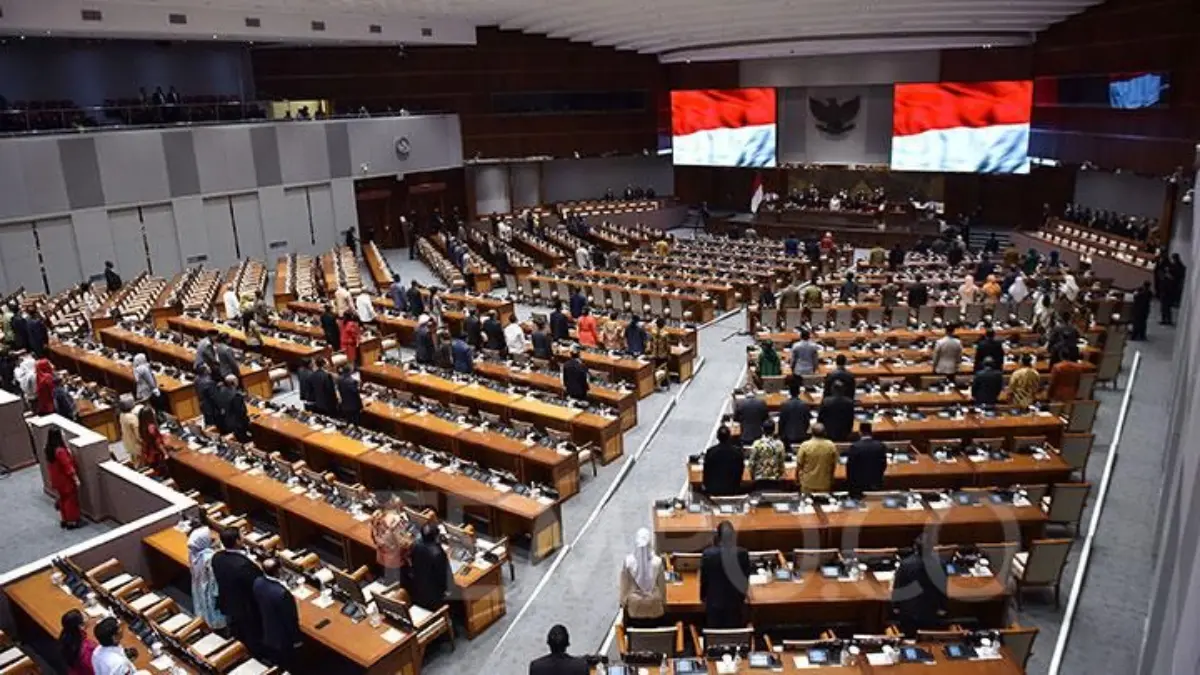 Kontroversi Gaji DPR RI
