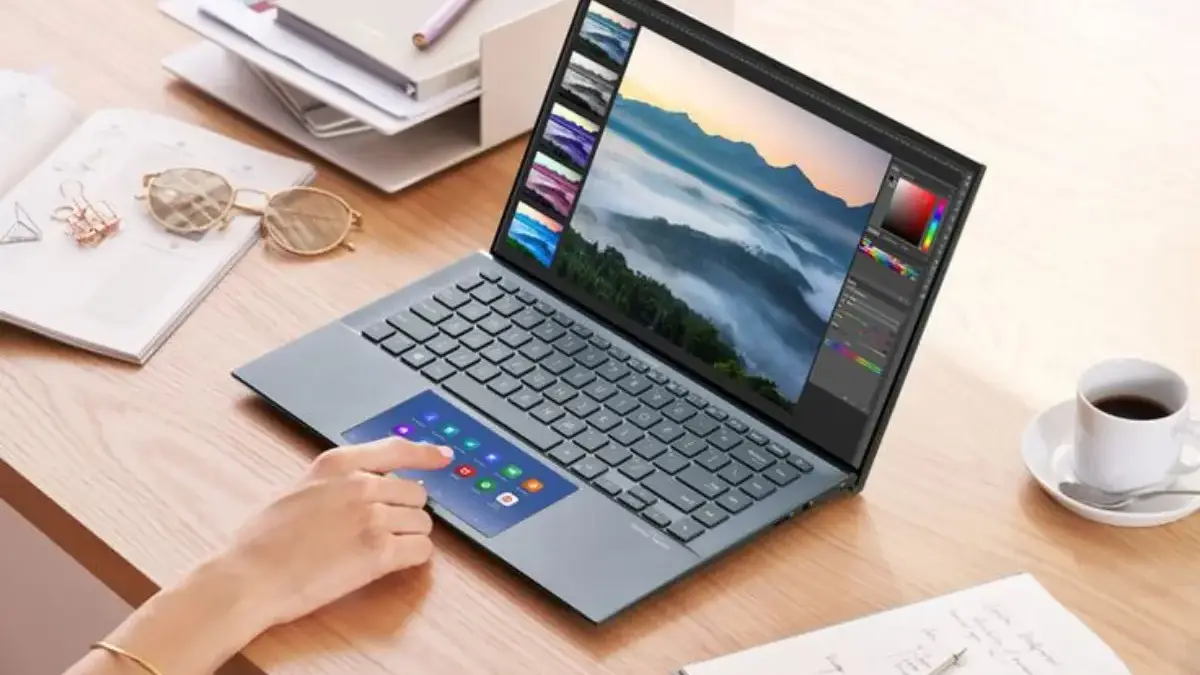 Bosan dengan Laptop Berat? Saatnya Mengenal Lebih Dalam Laptop Ultrabook