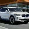 Performa Dinamis BMW iX3