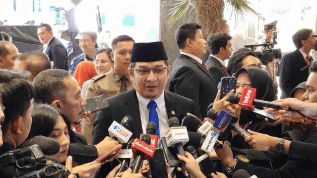 Respon Publik atas Mundurnya Pasha Ungu dari DPR