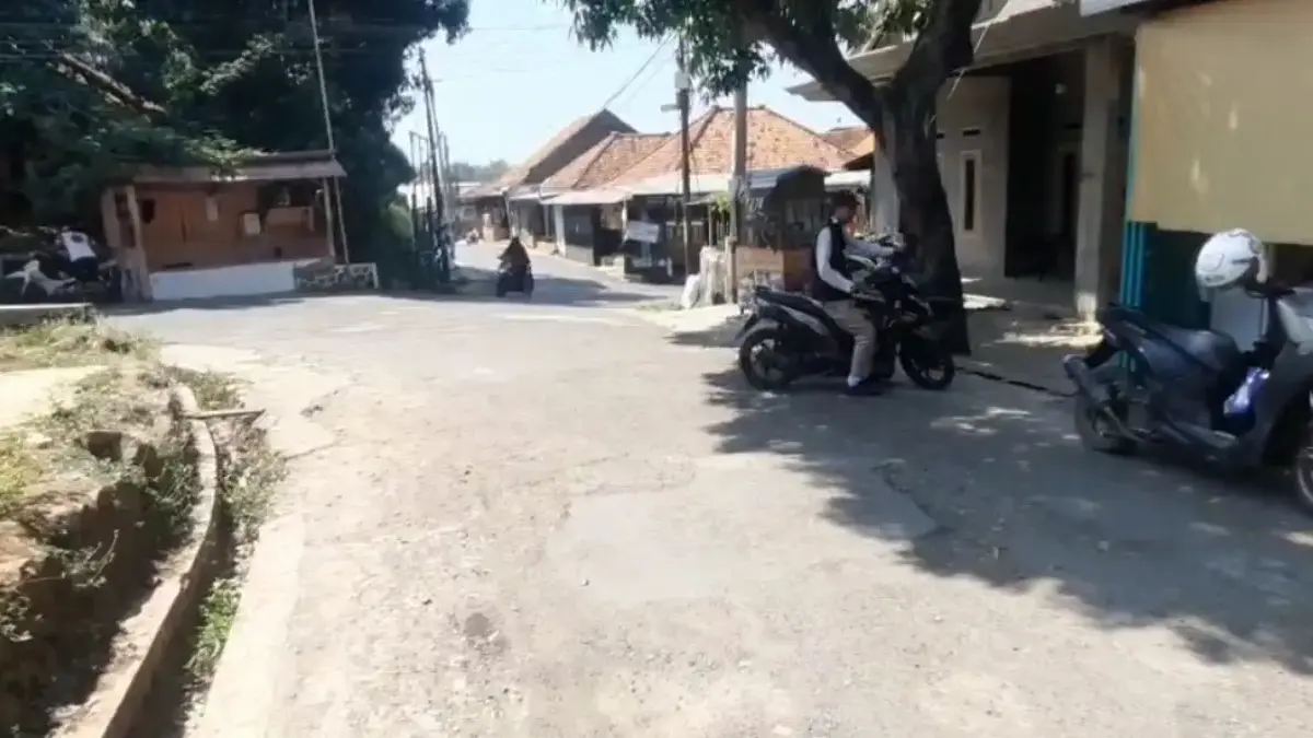 Aliansi Peduli Cirebon Selatan akan Gelar Aksi di Depan Bupati Tuntut Perbaikan Jalan Rusak Cirebon Timur