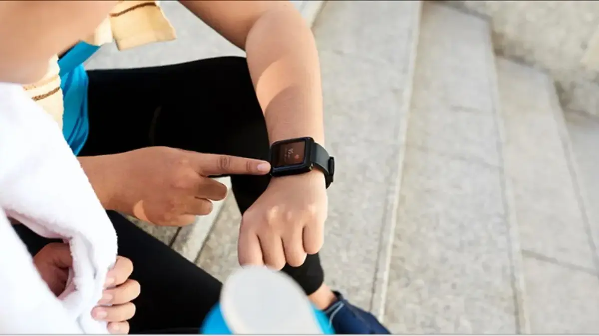 Perbedaan Smartwatch dan Smartband,