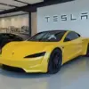 Tesla Roadster Bisa Melayang