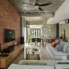 Tidak semua orang bisa melakukan renovasi besar untuk memperluas rumah, tapi kabar baiknya ada trik cerdas
