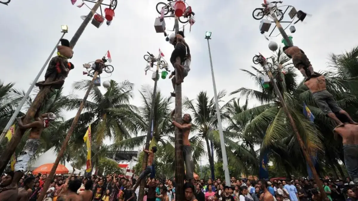 Panjat Pinang Masih Jadi Primadona? Ini Lomba 17-an Terbaru!