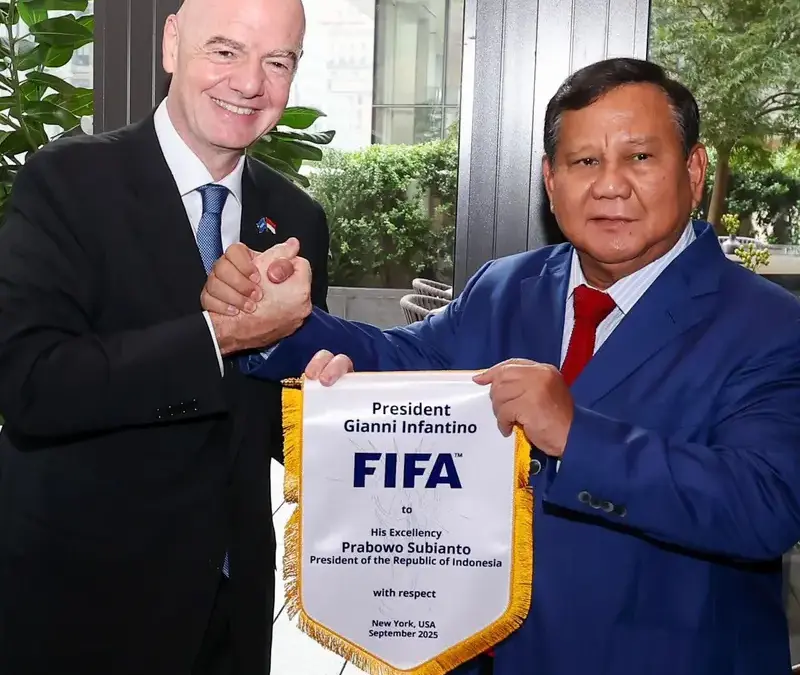 Presiden FIFA Temui Prabowo,