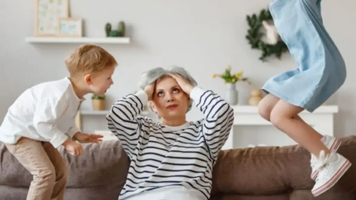 Bingung Ngasuh Anak Gen Z? 6 Tips Parenting Ini Anti Ketinggalan Zaman