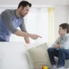 Kenali 5 Ciri Parenting VOC, Jangan-Jangan Kamu Tanpa Sadar Menerapkannya!