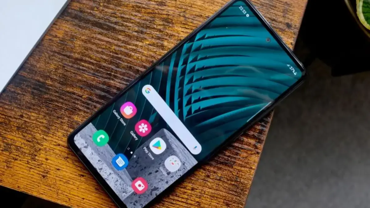5 HP dengan Layar AMOLED Terbaik di Kelasnya: Dari Harga Murah Hingga Flagship