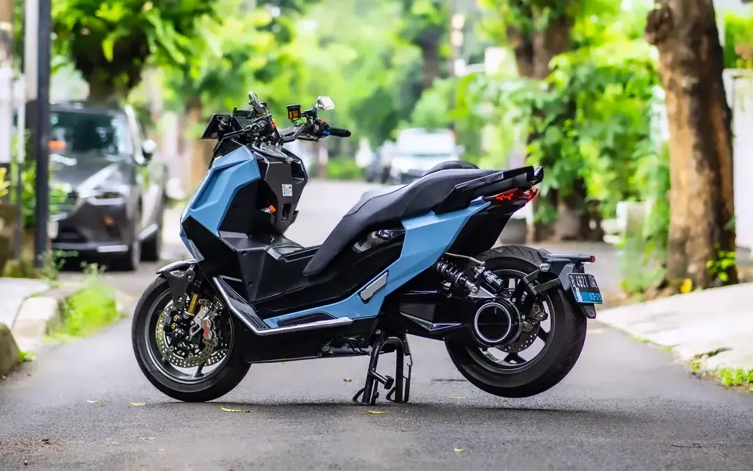 Alva Cervo Motor Listrik Sporty