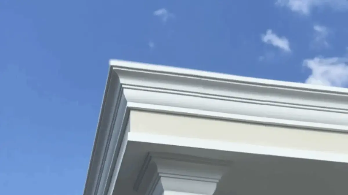 Lagi Hits! Lisplang Cor Minimalis Jadi Kunci Fasad Rumah Modern yang Elegan