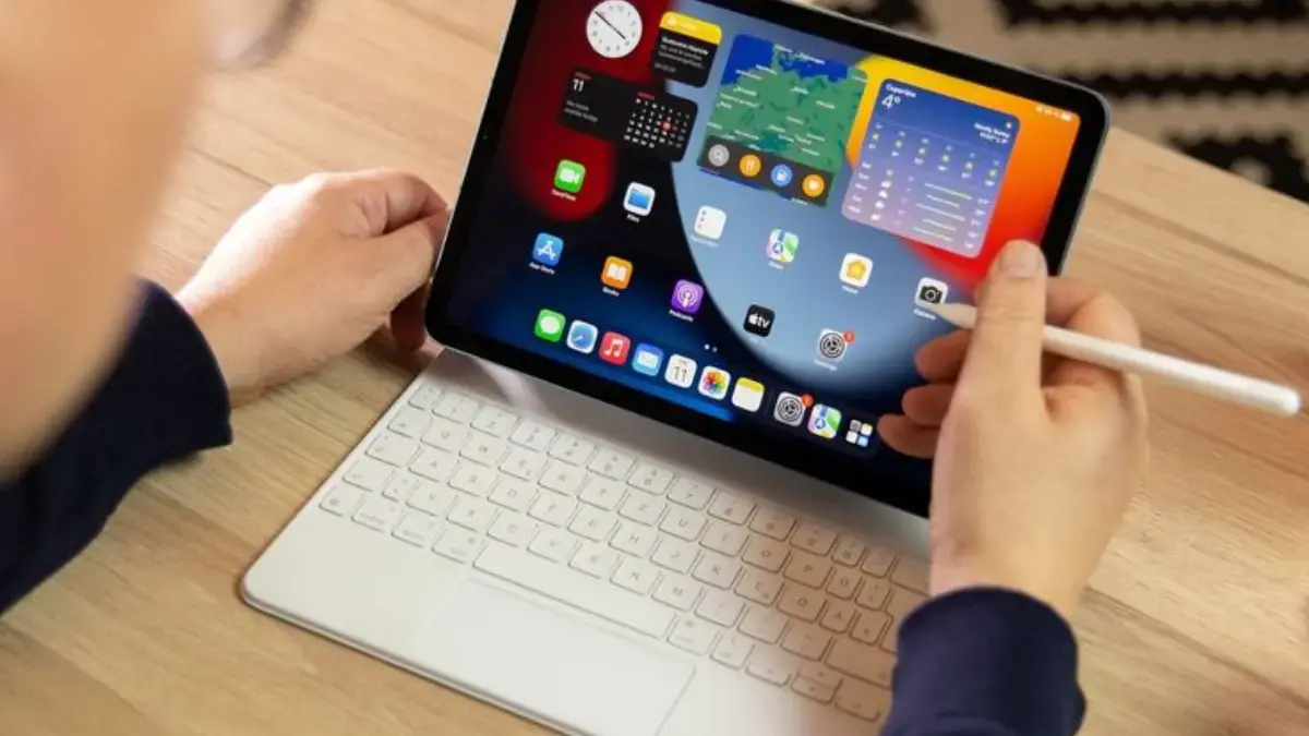 Siapa Target Pengguna Utama di Era iPadOS 26?