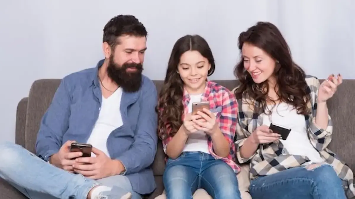 Parenting Gen Z, Kunci Sukses Jadi Orang Tua Asik di Dunia yang Serba Online