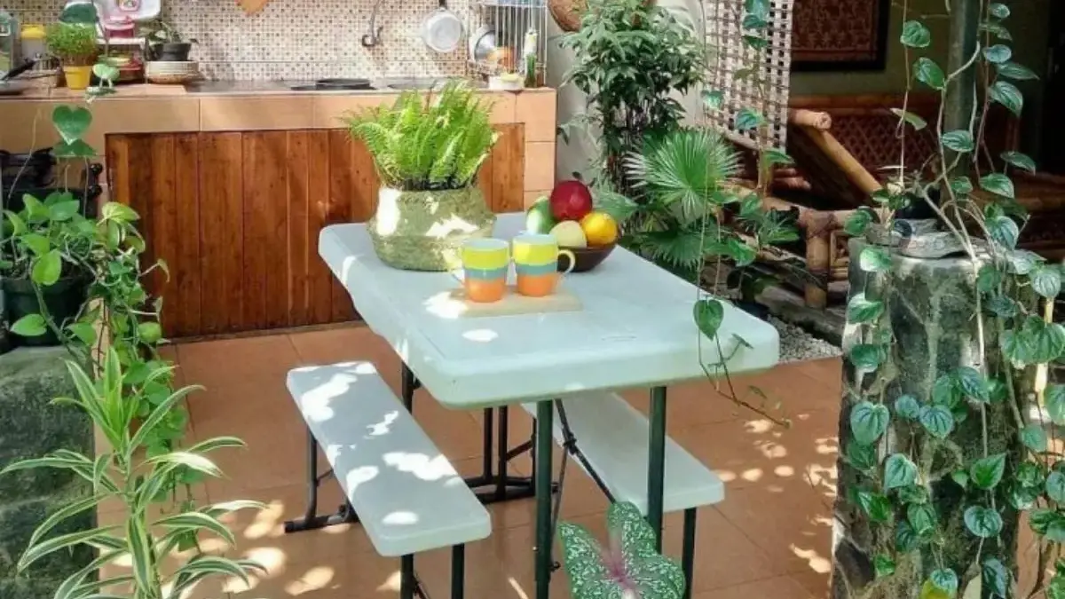 Nggak Cuma Buat Masak, Dapur Outdoor Multifungsi Ini Jadi Spot Healing Favorit