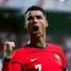 Pesepak Bola dengan Caps Internasional Terbanyak