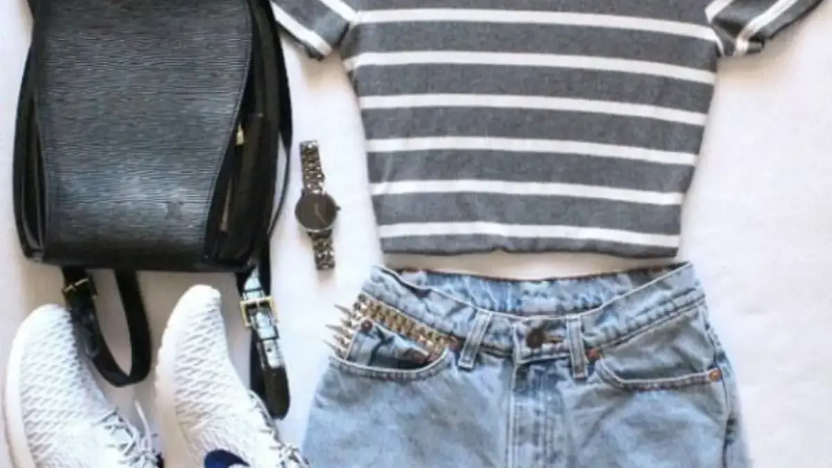 Biar Makin Stylish! Begini Cara Pakai Crop Top Tanpa Takut Perut Terekspos