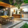 Inspirasi Desain Ruang Makan Outdoor yang Estetik, Bikin Betah Ngumpul Bareng Keluarga!