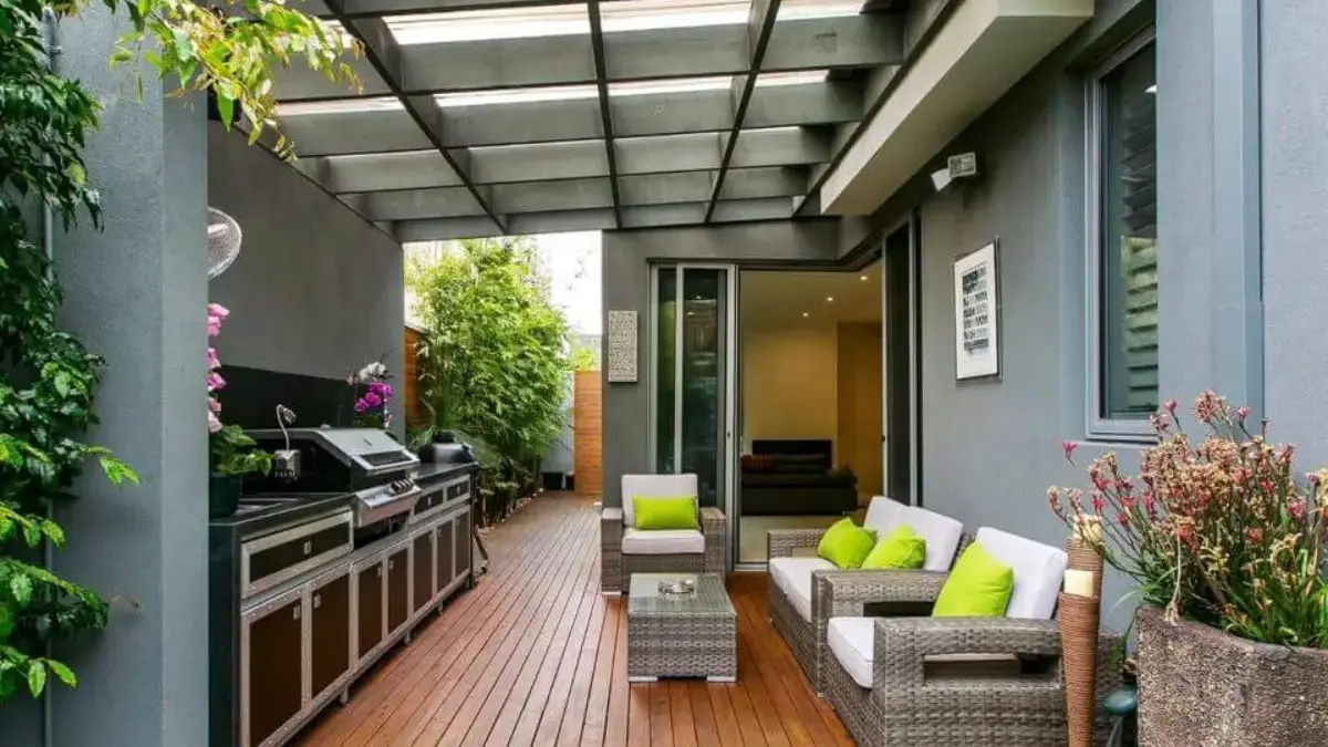 Inspirasi Desain Teras Rumah dengan Kanopi untuk Hunian Idaman