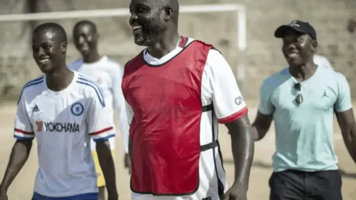 George Weah Striker AC Milan yang Menjadi Presiden Liberia,