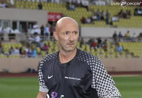 Karier Unik Pesepak Bola,