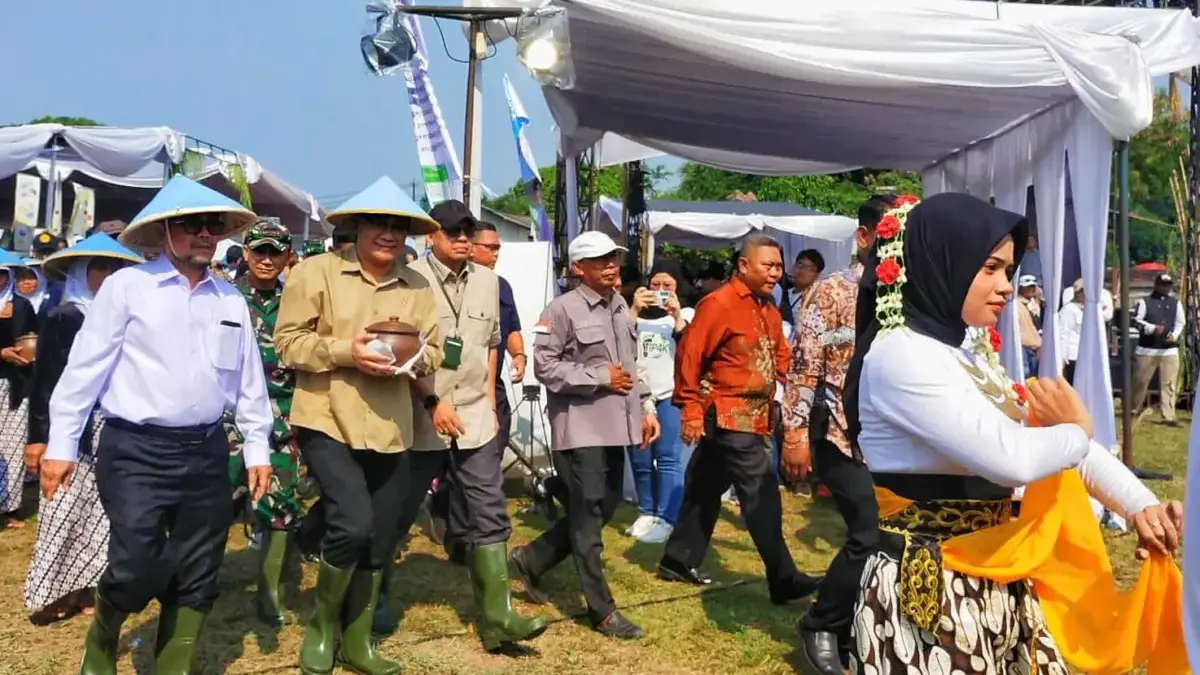 Cirebon Jadi Percontohan Pengentasan Kemiskinan Lewat Pertanian Digital