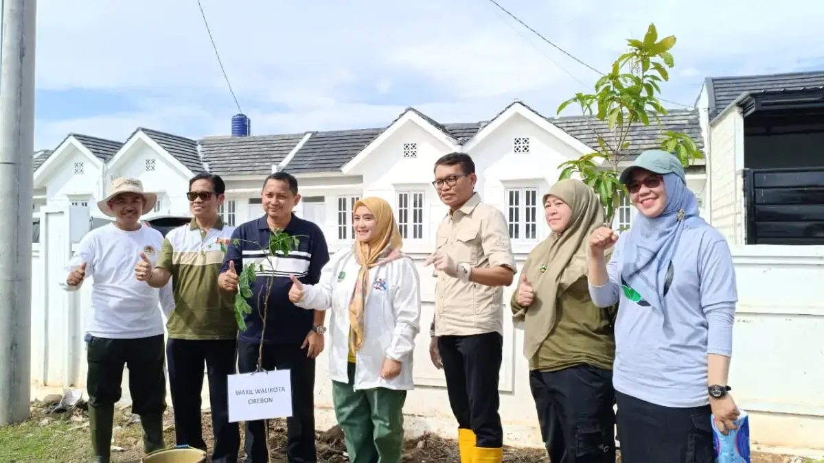 Gerakan Peduli Lingkungan, Kota Cirebon Lakukan Aksi Kolaboratif di TPS3R Kebonbaru