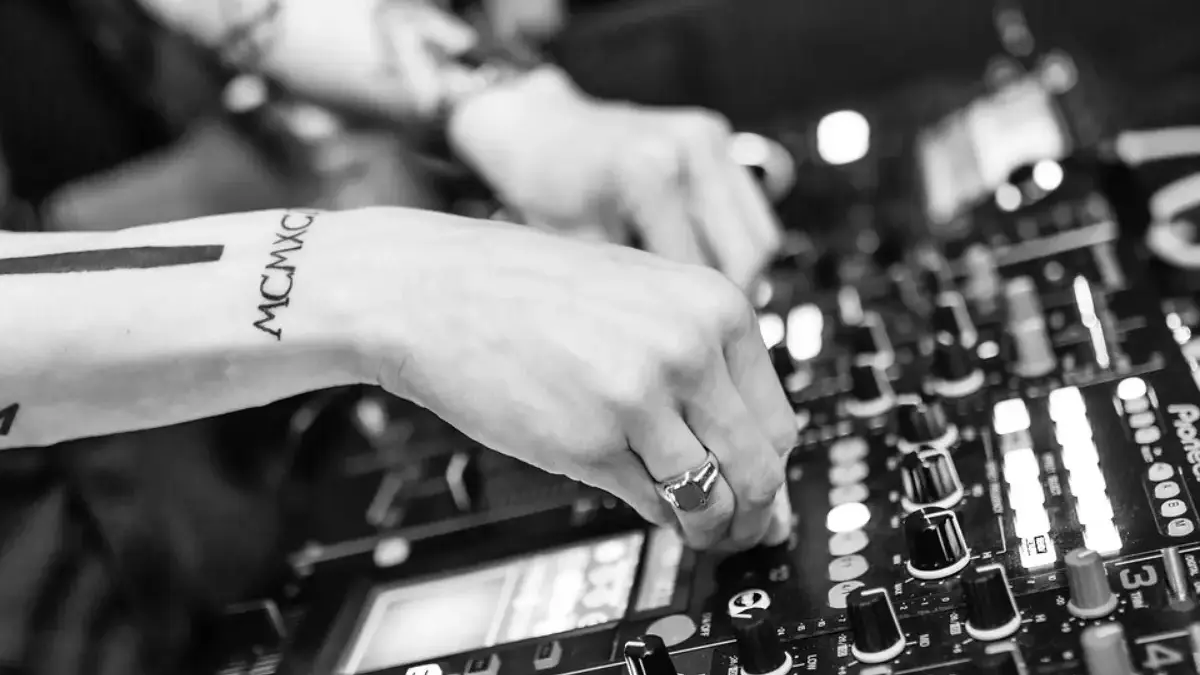 Hip-Dut Mengguncang Musik Indonesia 2025: Saat Dangdut Bertemu Trap & Elektronik
