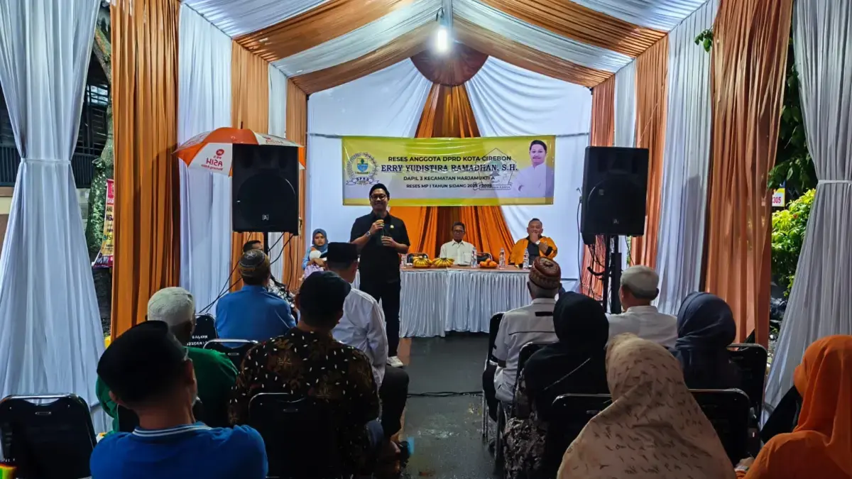 Di Momen Reses, Erry Yudistira Jawab Keluhan Warga Kalijaga DPRD kota Cirebon