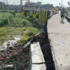 Baru Tiga Bulan Diresmikan, Jembatan Gantung Rp13 Miliar Ambrol