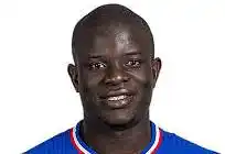 Perbedaan Gaya Bermain Gelandang Bertahan