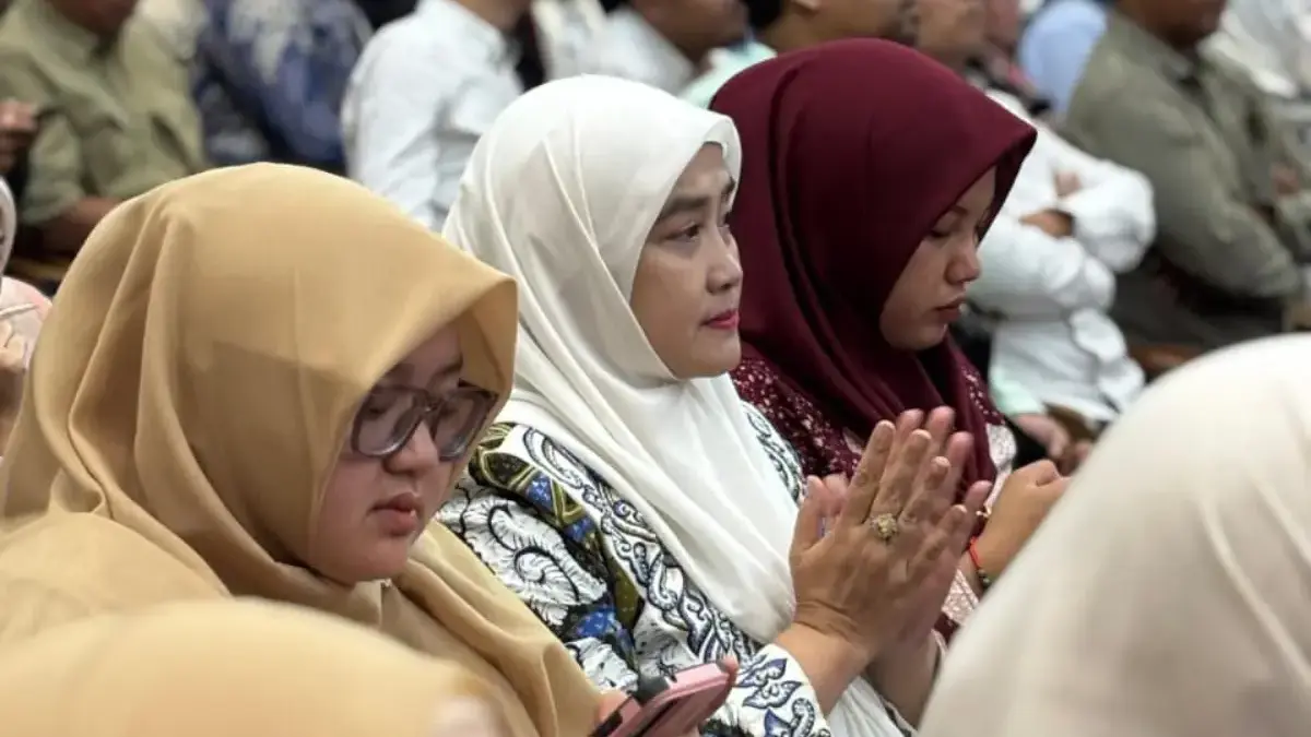 Siti Farida Hadiri Pengukuhan MUI Jawa Barat Pemkot Cirebon