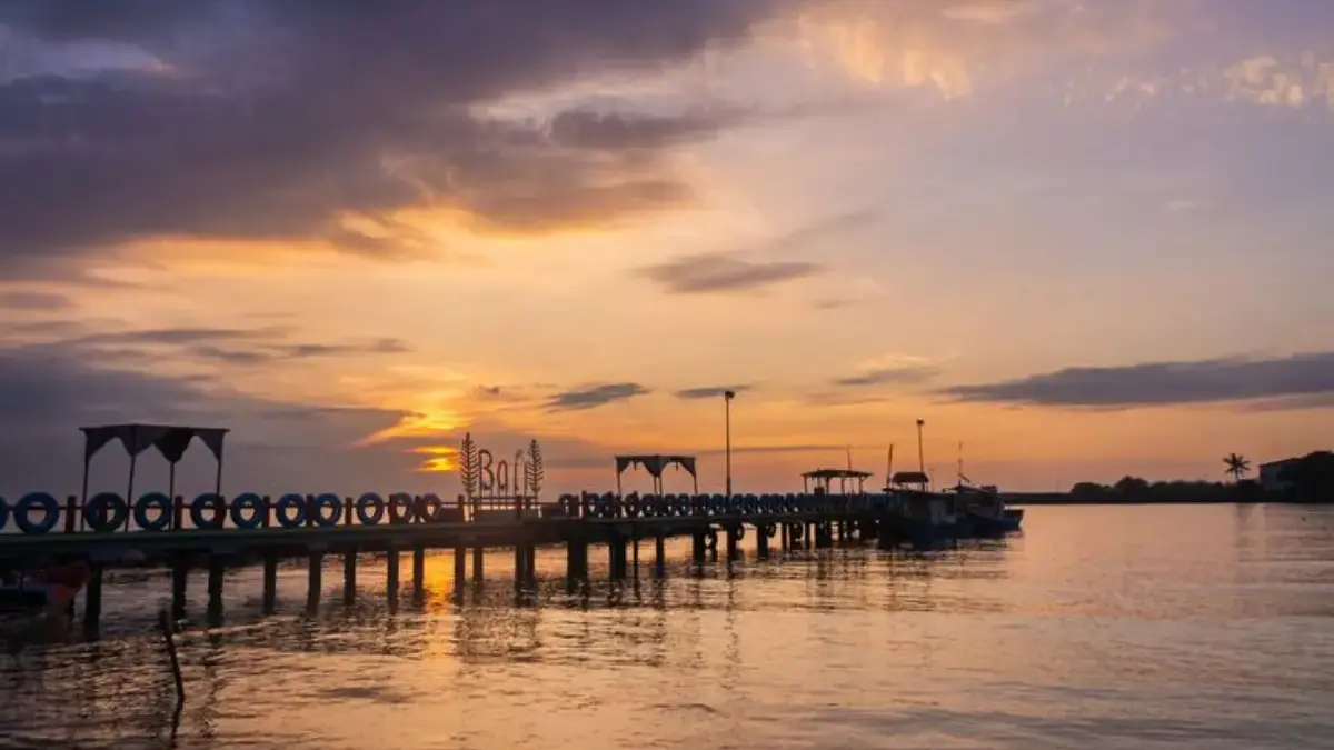 Info Harga Tiket Pantai Balongan Indramayu Terbaru dan Biaya Parkirnya
