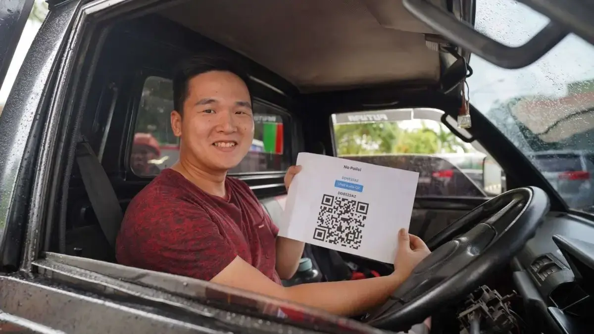 Biar Isi BBM Makin Cepat, Begini Cara Pasang Barcode MyPertamina di Kaca Mobil Biar Isi BBM Makin Cepat, Begini Cara Pasang Barcode MyPertamina di Kaca Mobil.